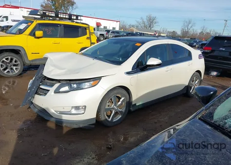 2012 Chevrolet Volt z USA, uszkodzony, nr VIN 1G1RD6E42CU103095